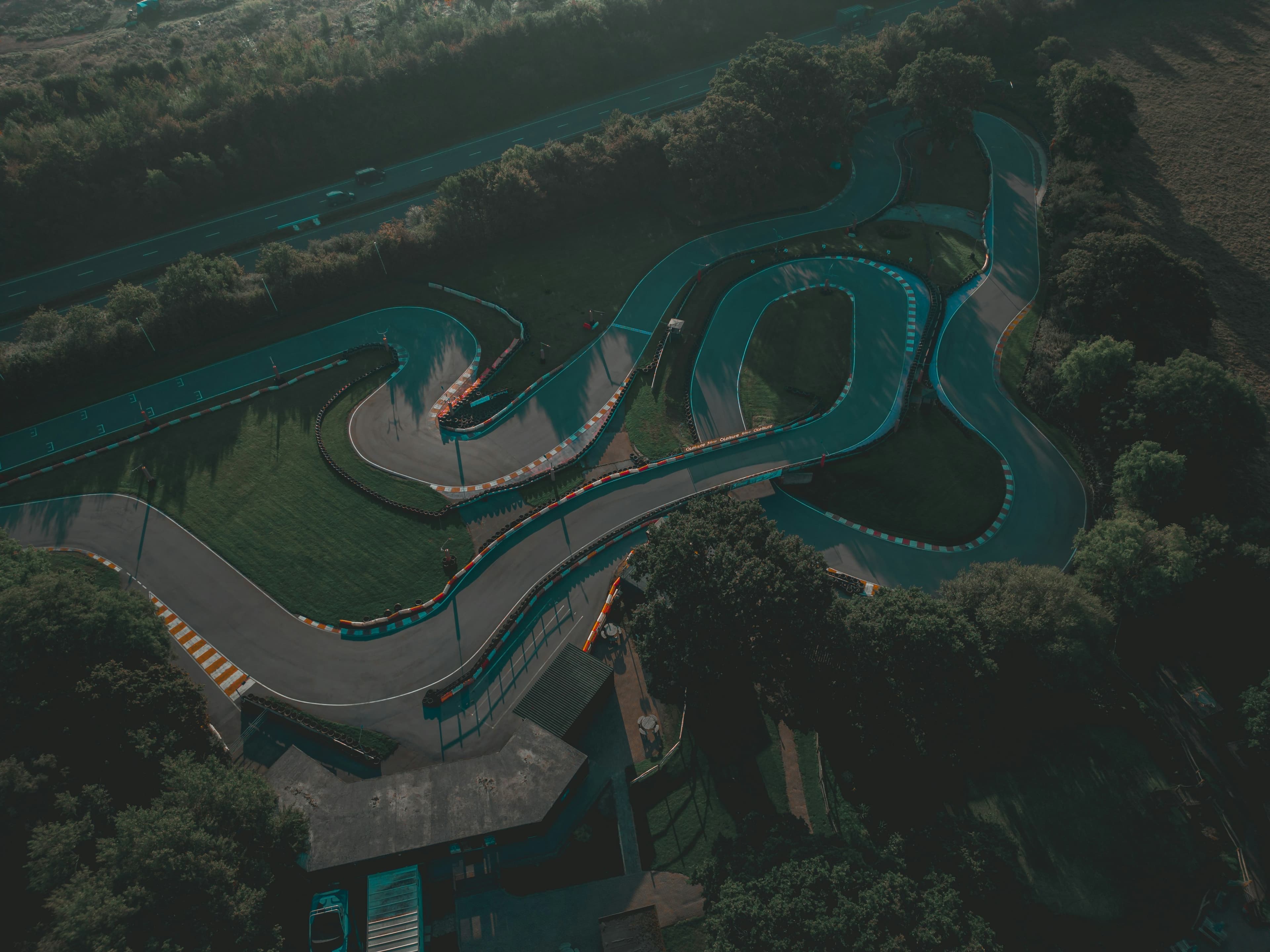 Vue aérienne de la piste de karting